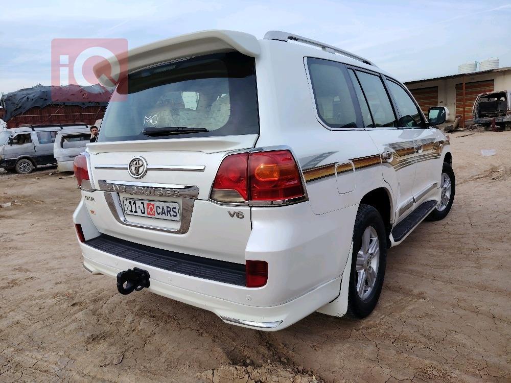 تويوتا لاندكروزر